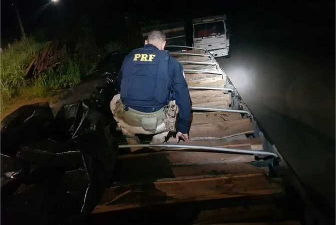 Em Porto Velho/RO, PRF apreende 49 metros cúbicos de madeiras