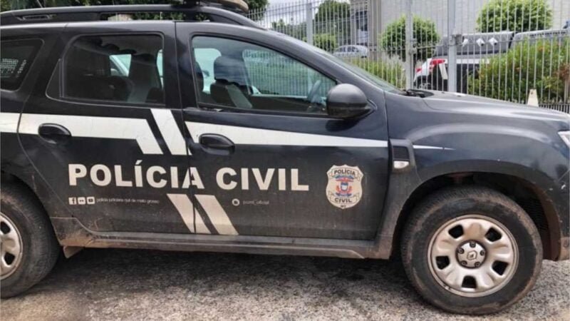 Polícia prende integrantes de facção e fecha ponto de venda de drogas