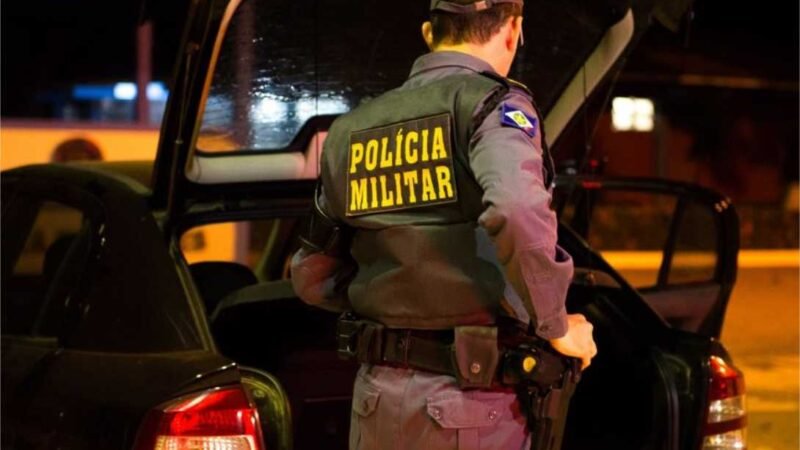 Jovem de 16 anos rende família e é morto em confronto com a PM