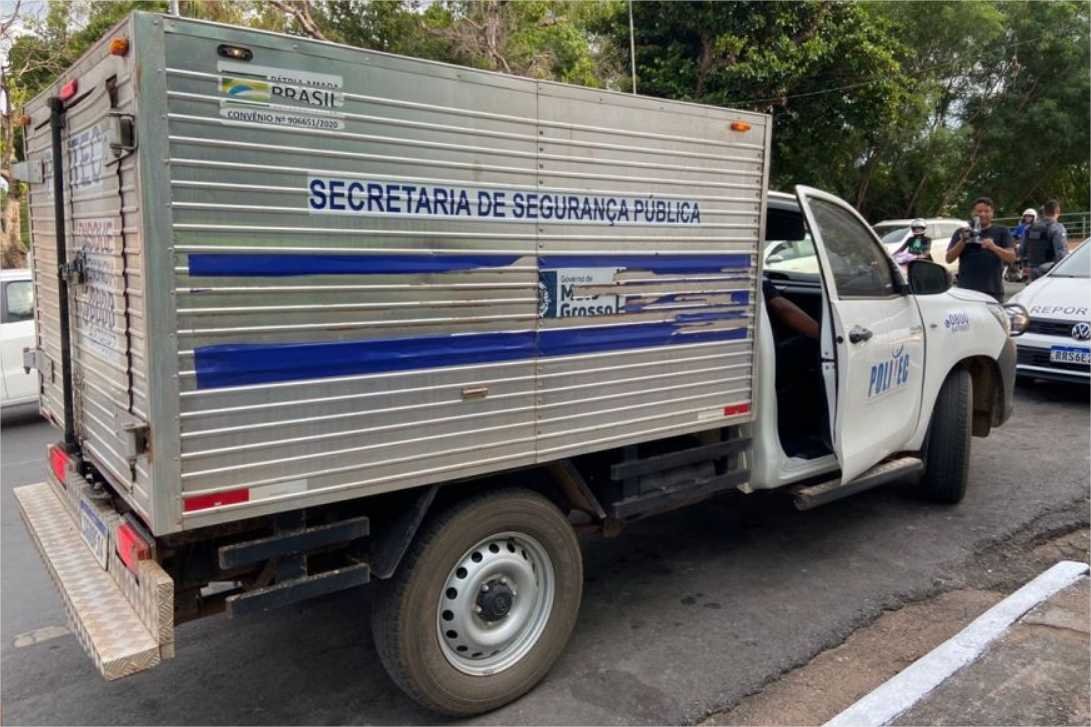 Dupla encapuzada invade casa e mata homem na frente da esposa