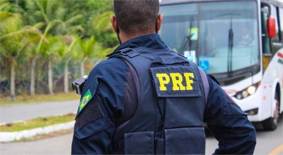 Homem bêbado é preso após assediar mulher dentro de ônibus em viagem em Mato Grosso