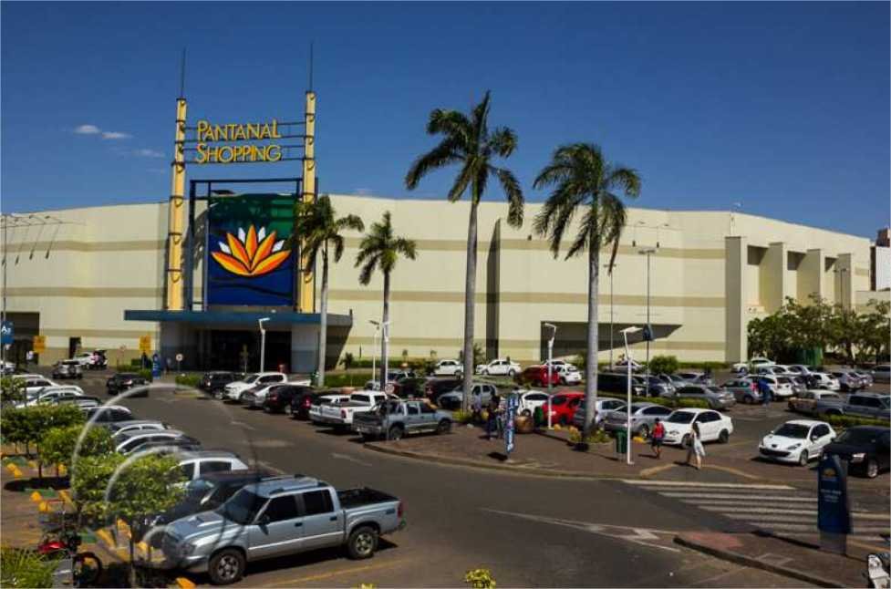 Funcionário de shopping acaba detido por furtar cinco relógios da Chilli Beans