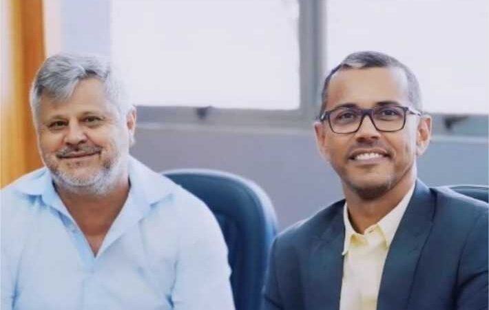 Dídimo se reúne com prefeito Stopa para tratar de serviços de tapa-buracos