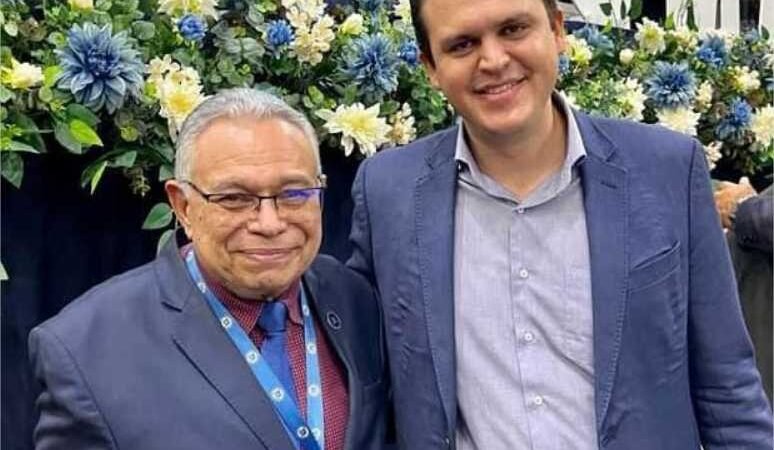 Thiago Silva lamenta falecimento do pastor José Antônio Sobrinho