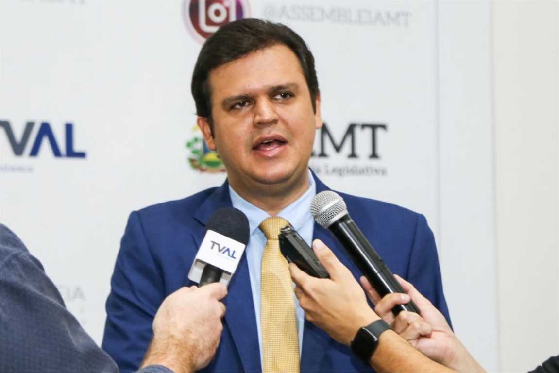 Deputado Thiago Silva defende creches em período integral