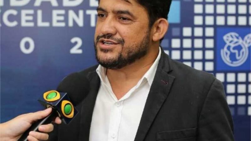 Tijolinho lidera pesquisa com 56% das intenções de voto e gestão tem alta aprovação