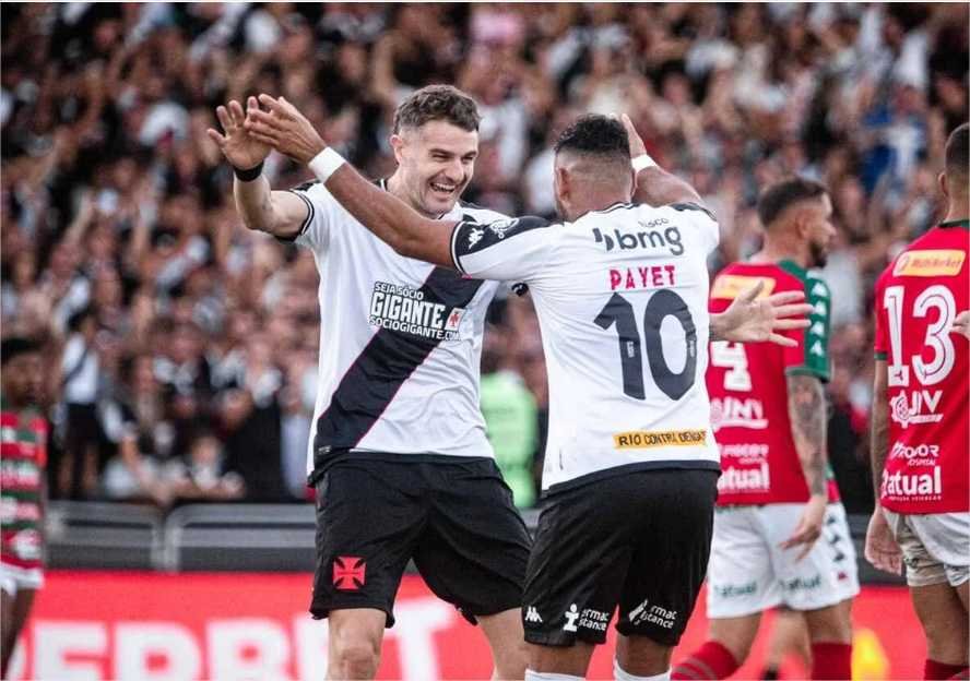 Payet e Vegetti dão show, Vasco goleia a Portuguesa e está na semi do Carioca