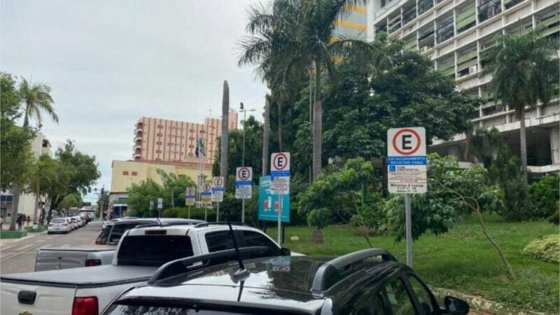 Comerciantes sentem queda nas vendas do Centro com cobrança de estacionamento