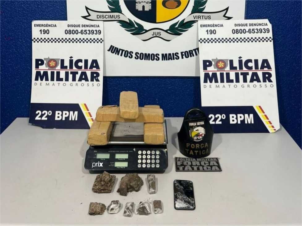 Homem é preso pela PM com quatro tabletes de maconha