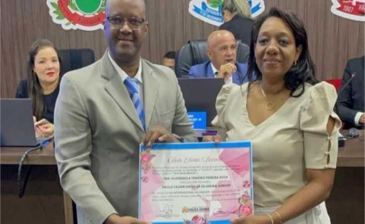 Secretária de Comunicação da Câmara de Cuiabá é homenageada em Várzea Grande