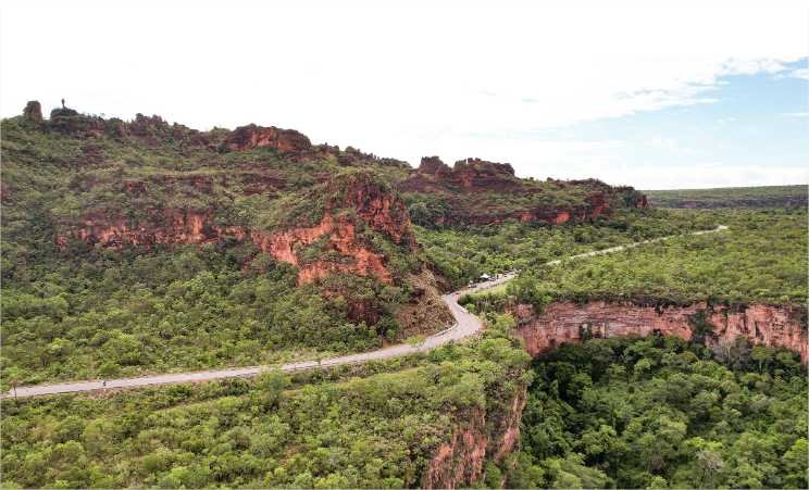 Vans escolares precisam de autorização da Sinfra para passar no trecho do Portão do Inferno