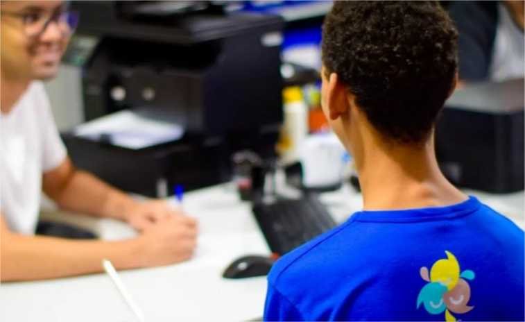 Seduc divulga segunda chamada de estudantes selecionados para intercâmbio na Inglaterra