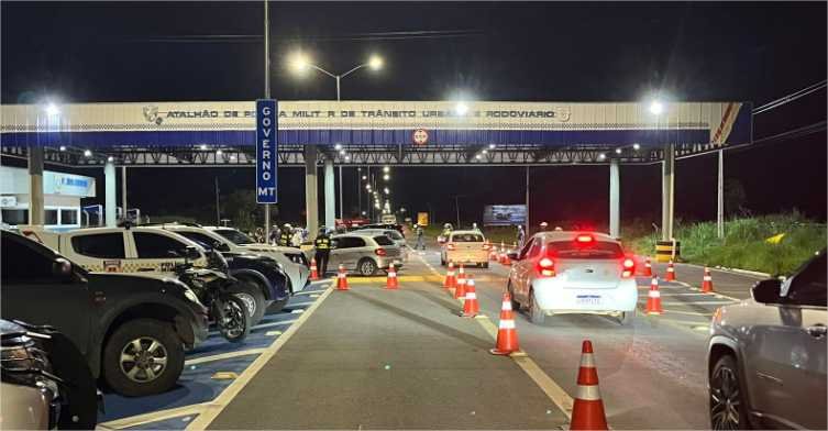 Operação Lei Seca prende quatro condutores alcoolizados e remove 31 veículos