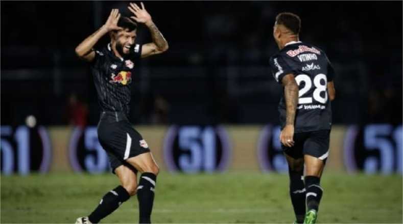 Corinthians pouco cria, é derrotado pelo Red Bull Bragantino e pode entrar na zona de rebaixamento do Brasileirão