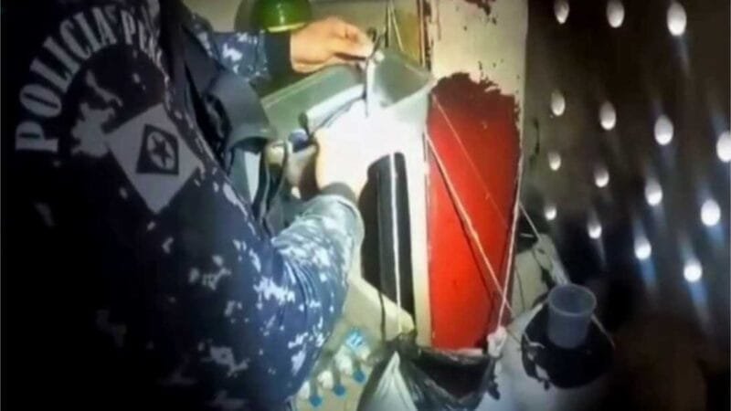 Polícia acha “fábrica” de cachaça dentro do maior presídio de MT