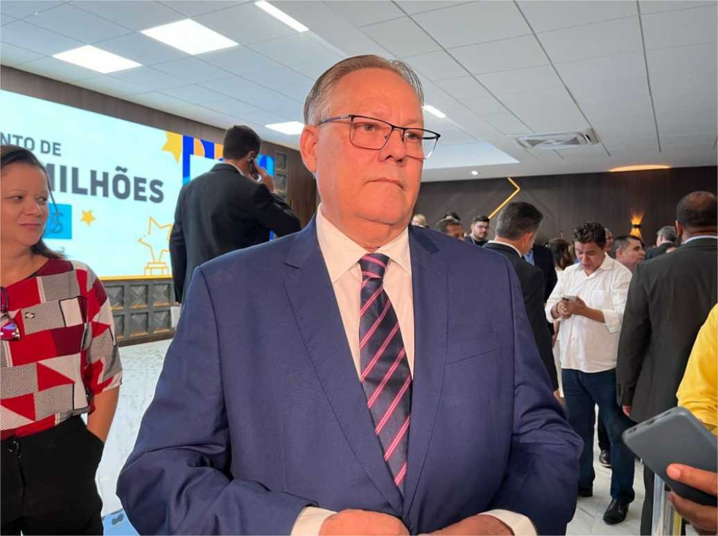 Concurseiros que invadiram a Univag não fizeram prova, afirma secretário