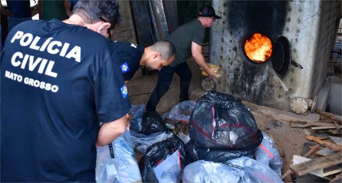 DERF realiza 1ª incineração do ano e queima mais de 80 kg de entorpecentes