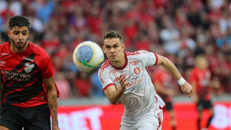 Internacional perde para o Athletico-PR na Ligga Arena