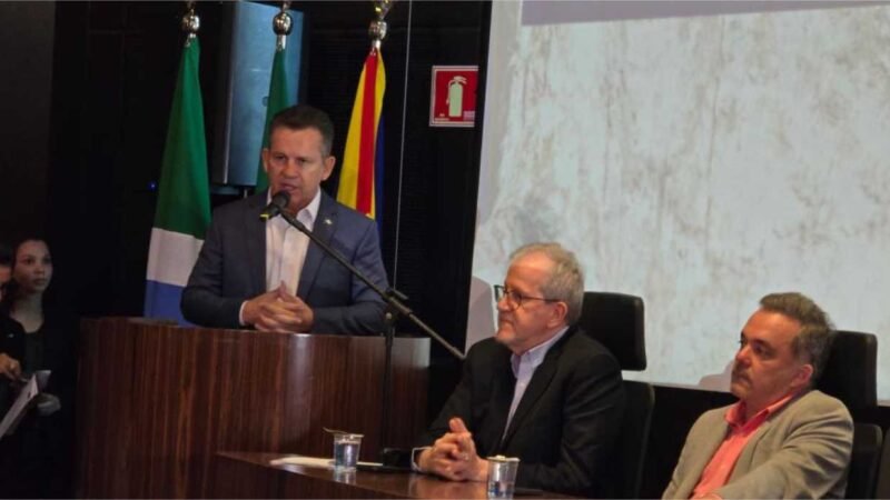 Governador anuncia uso de inteligência artificial para evitar desmatamento químico em áreas de MT