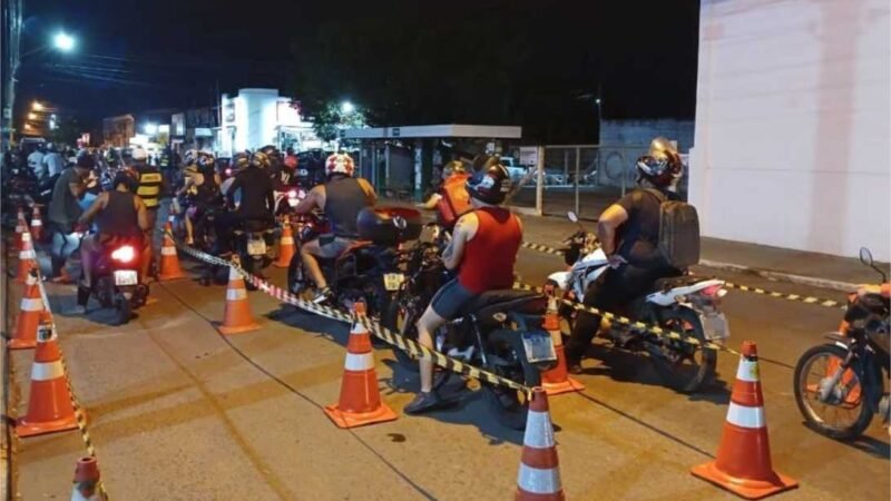 Polícia flagra motociclista com 120 multas e dívida de R$ 21 mil