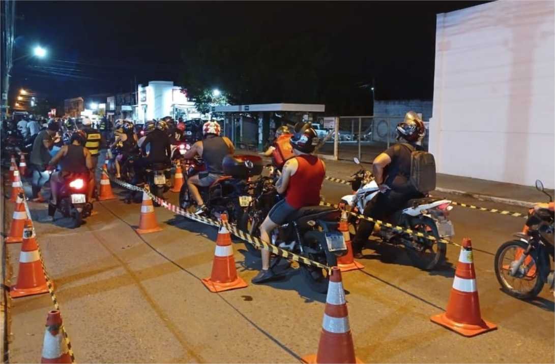 Polícia flagra motociclista com 120 multas e dívida de R$ 21 mil