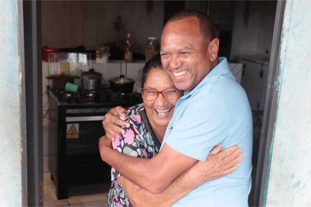 Paulo José visita bairros para divulgar sua pré-candidatura