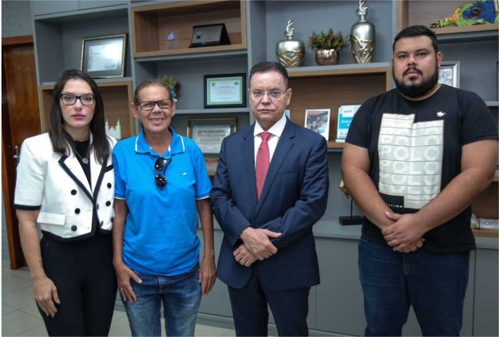 Botelho e Janaina apresentam projeto que torna Botão de Pânico obrigatório em carros de aplicativo