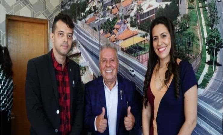 Presidente Chico 2000 empossa mais dois servidores concursados nesta sexta-feira (26.04)