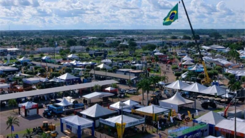 Seis palestras e a presença de Bolsonaro devem bater recorde de público