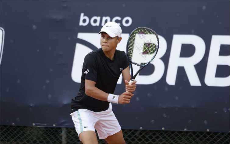 “No Olimpus tenho encontrado incentivo para continuar competindo”, afirma atleta após vencer competição sul-americana de tênis