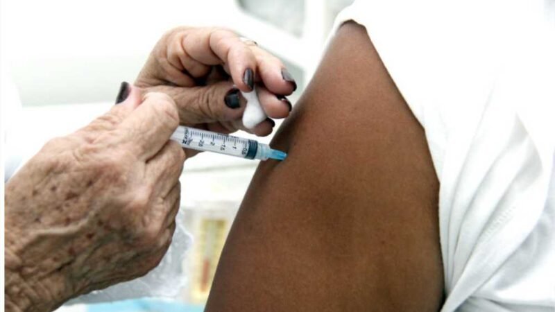 MT alcança somente 14,36% do público-alvo da vacinação contra a gripe; Cuiabá faz alerta por baixa cobertura