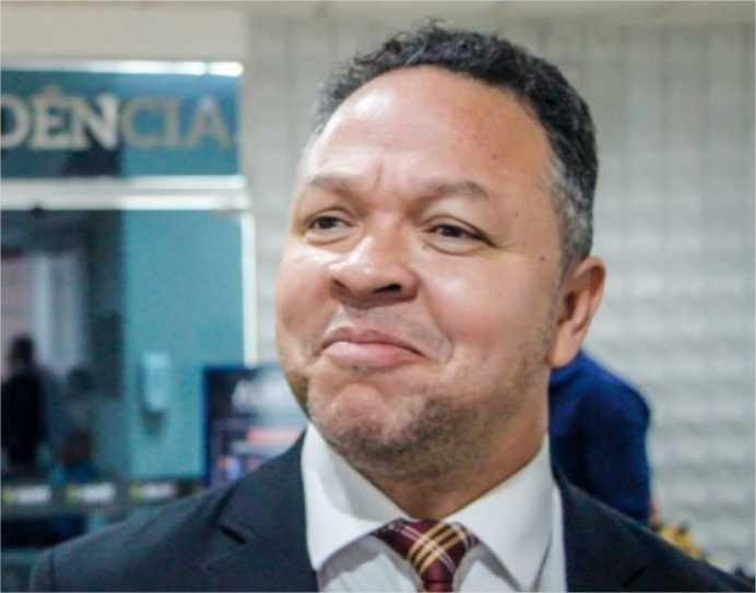 Deputado que deu show em plenário havia votado a favor de projeto na Comissão da AL