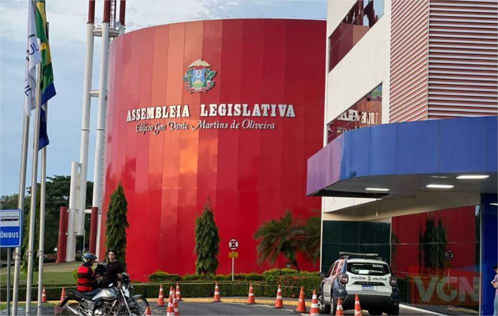 ALMT revoga honrarias para ministro Alexandre de Moraes e Flávio Dino