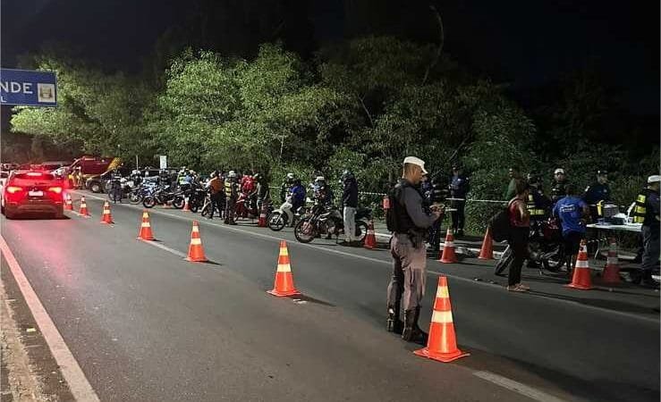 Em Operação Lei Seca, agentes aplicam 85 multas e removem 50 motocicletas em Várzea Grande