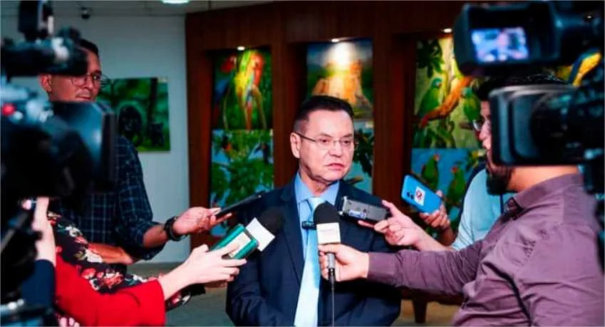 Botelho defende que empresa de transporte por aplicativo tenha cadastro de clientes com fotos