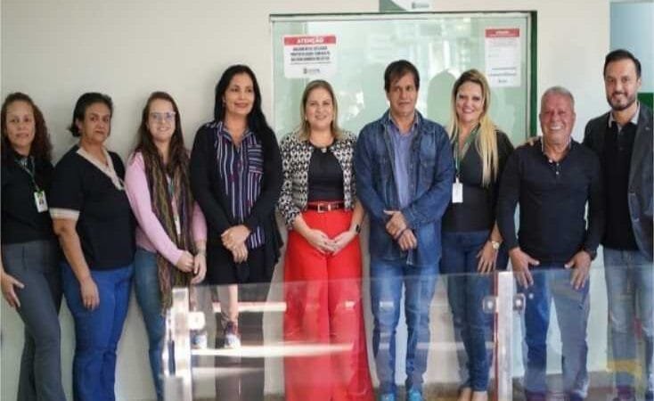 Projeto de lei articulado pelo SISPUMC reduz a carga horária para assistentes sociais e cuidadores