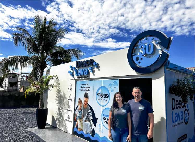 Casal beneficiado com crédito da Desenvolve MT monta rede de lavanderias autônomas