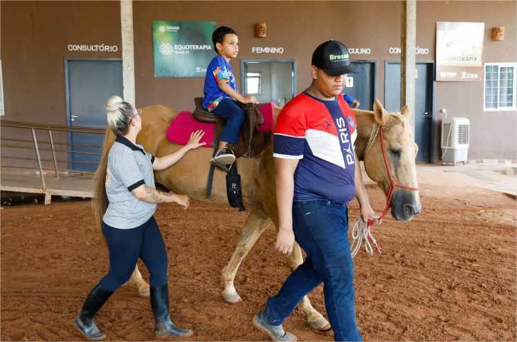 Estande vai divulgar programa de equoterapia da Seduc na 11ª Semana do Cavalo