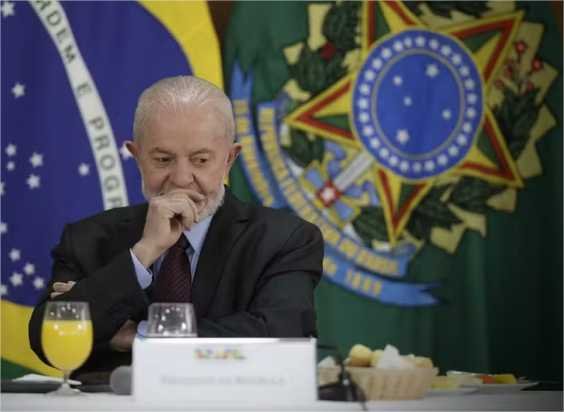 Congresso derruba vetos de Lula e volta a proibir ‘saidinha’ de presos, inclusive para visitar a família