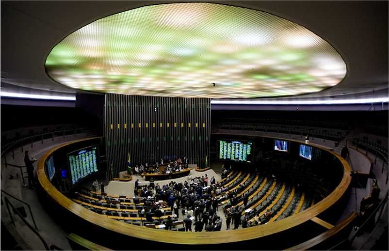 Congresso derruba vetos à lei da regularização de terras na Amazônia e parte do veto à nova Lei dos Agrotóxicos; veja quais vetos foram derrubados