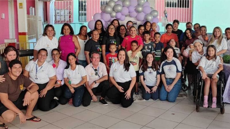 AACCMT promove ação em homenagem às mães de crianças com câncer