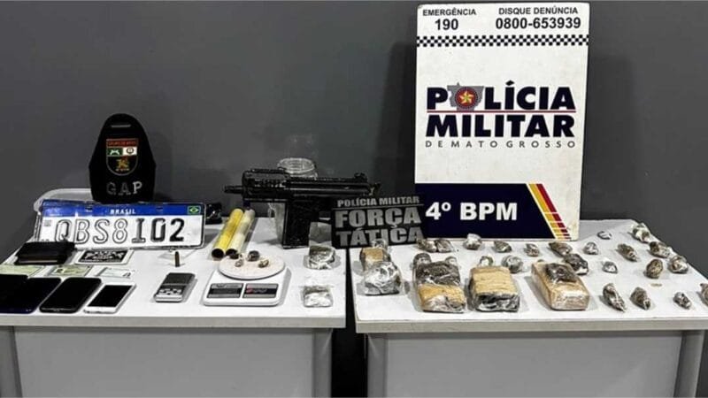 Força Tática apreende simulacro de submetralhadora e prende dois homens por tráfico