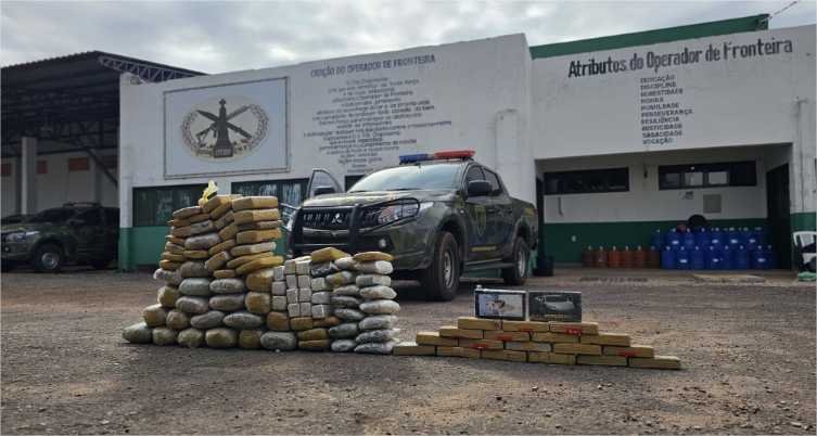 Gefron apreende 86 kg de drogas transportadas por 4 homens que cruzavam a fronteira a pé