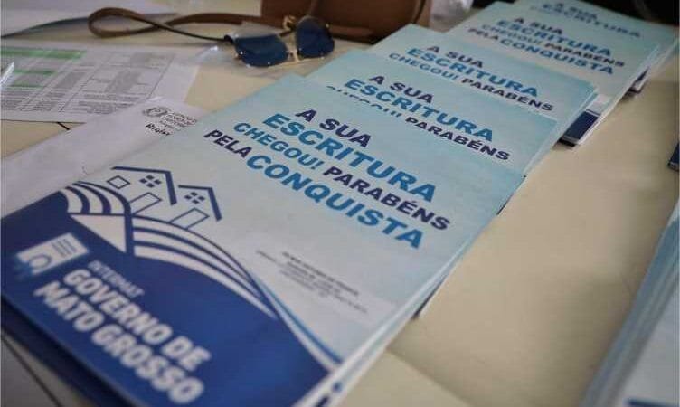 Governo de MT entrega escrituras de imóveis rurais em Mirassol D’Oeste e Figueirópolis D’Oeste