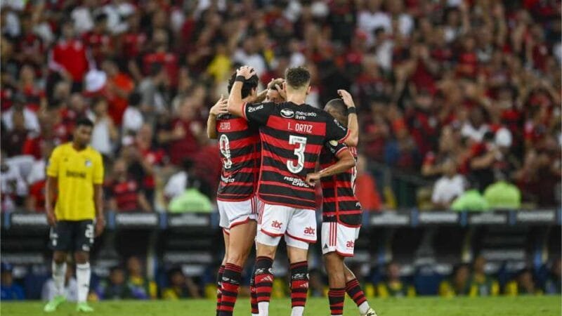 Flamengo embala quatro vitórias seguidas e revive os bons tempos do Carioca