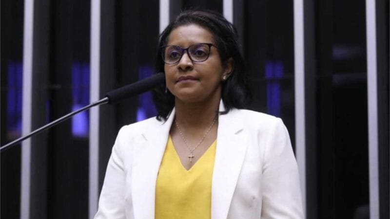 Gisela Simona apresenta PL que prorroga vencimento de boletos à população afetada por tragédia no RS