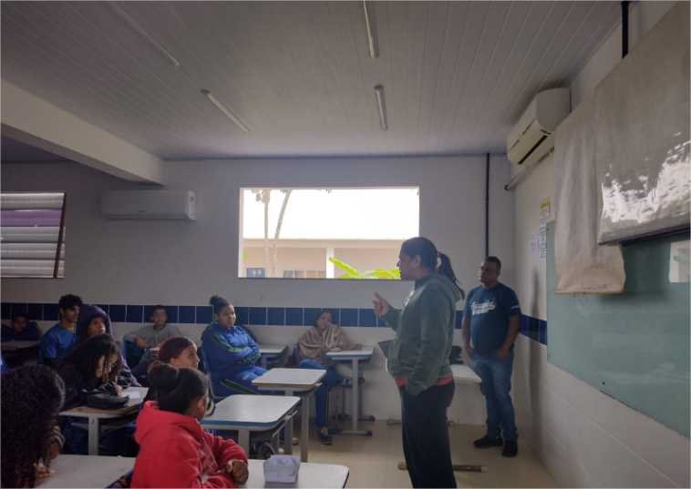 Procon Estadual leva orientações sobre direito do consumidor a estudantes e idosos de Chapada dos Guimarães