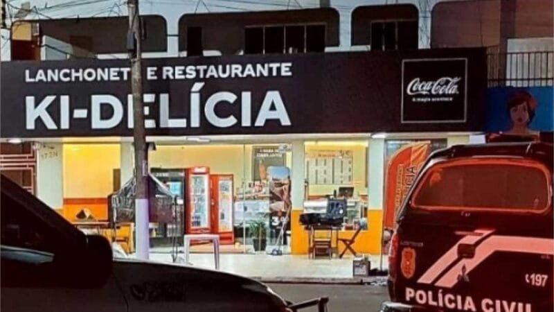 Criminosos invadem lanchonete e acertam alvo com cinco tiros