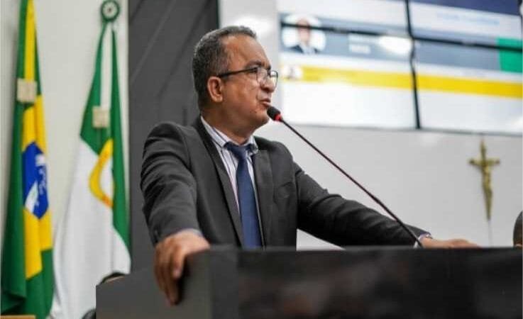 Vereador Marcrean indica criação de ponto oficial de coleta de doações para o RS