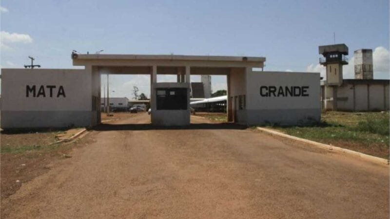 Mulher é presa tentando entrar em penitenciária com droga nas partes íntimas